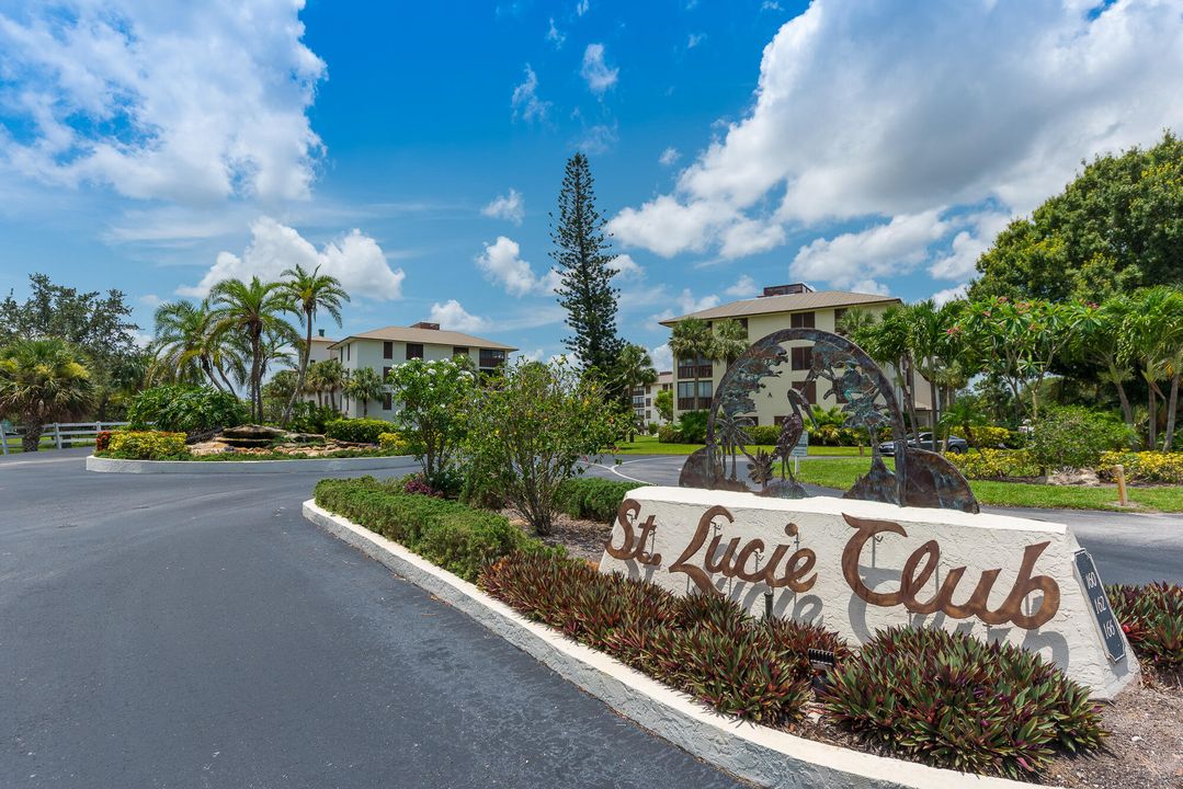 最近售出: $389,000 (3 贝兹, 2 浴室, 1684 平方英尺)