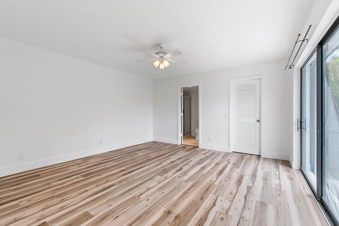 Active With Contract: $2,295 (2 beds, 2 baths, 1514 Square Feet)