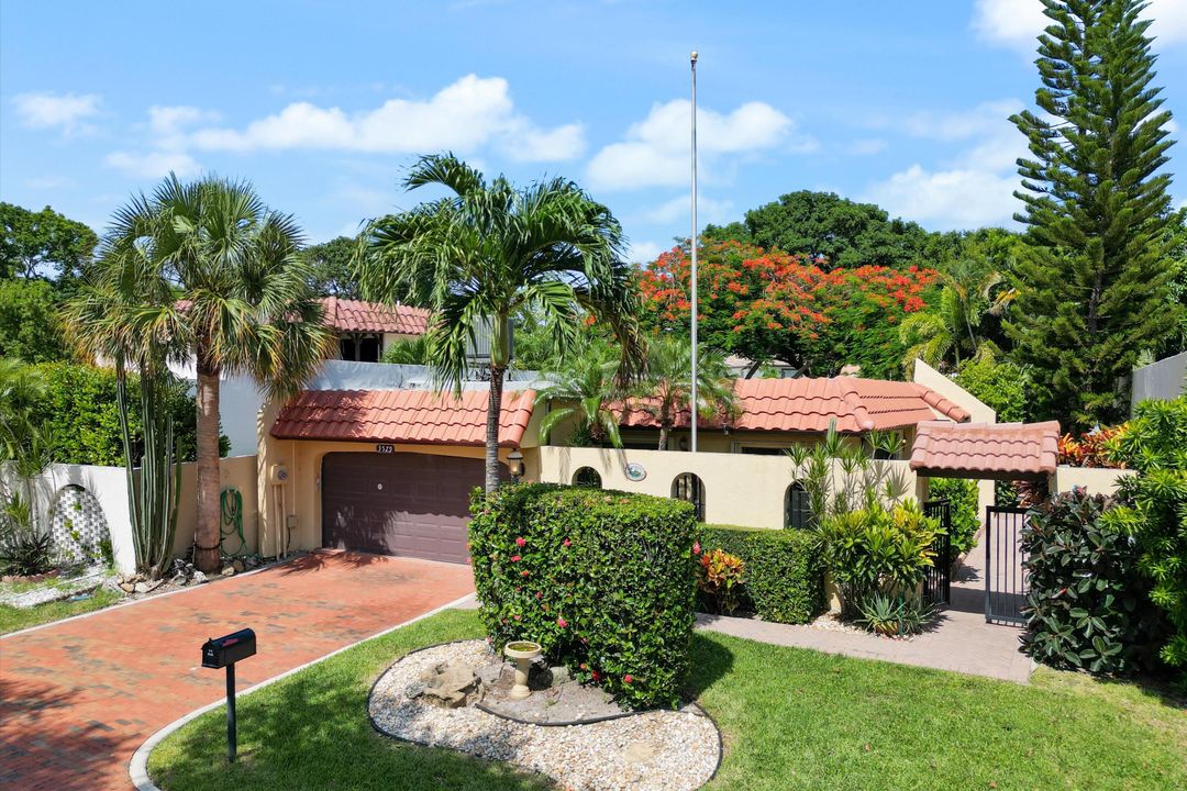 Recently Sold: $779,000 (2 beds, 2 baths, 1463 Square Feet)