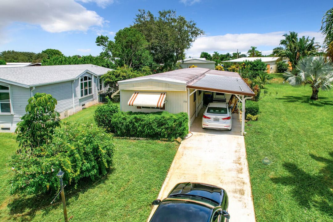 Recently Sold: $139,000 (2 beds, 2 baths, 854 Square Feet)