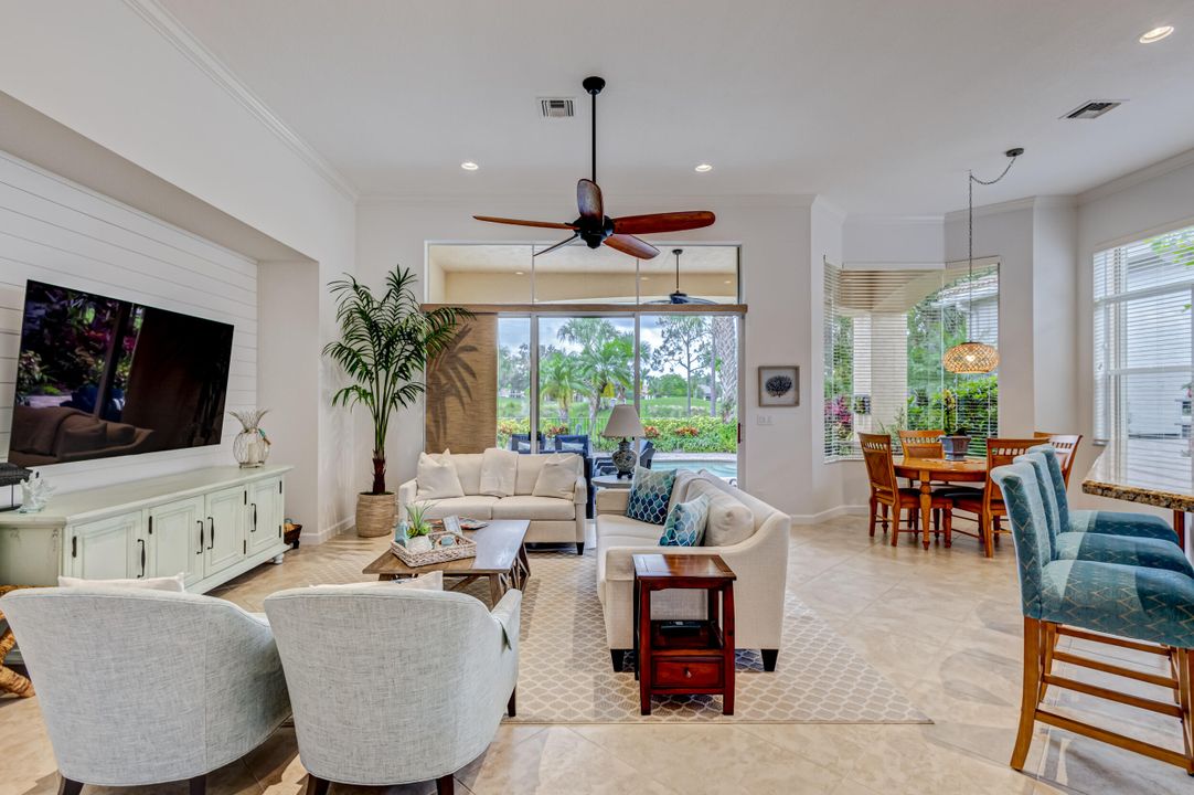 Active With Contract: $1,999,000 (3 beds, 3 baths, 3270 Square Feet)