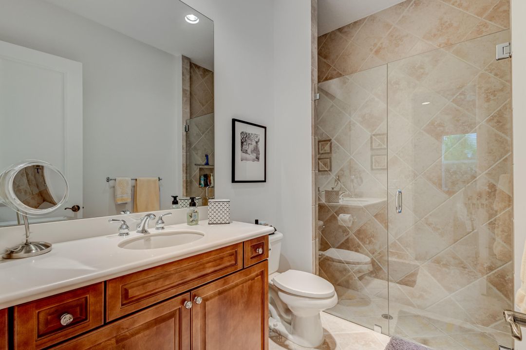 Active With Contract: $1,999,000 (3 beds, 3 baths, 3270 Square Feet)