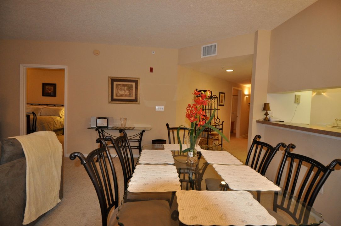 Active With Contract: $3,200 (3 beds, 2 baths, 1500 Square Feet)