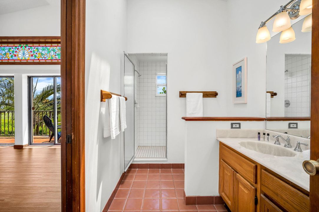 Active With Contract: $1,600,000 (3 beds, 5 baths, 2944 Square Feet)