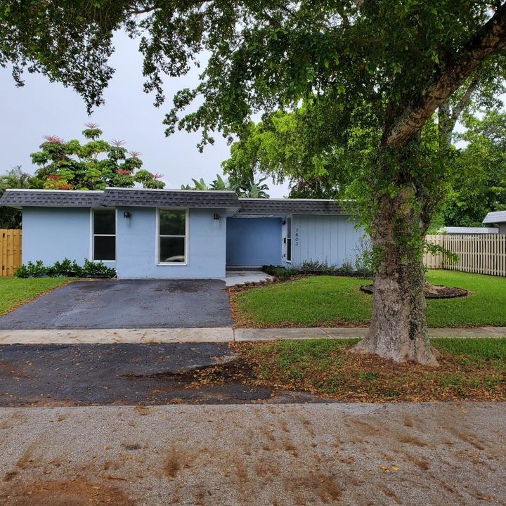 Active With Contract: $399,000 (3 beds, 2 baths, 1371 Square Feet)