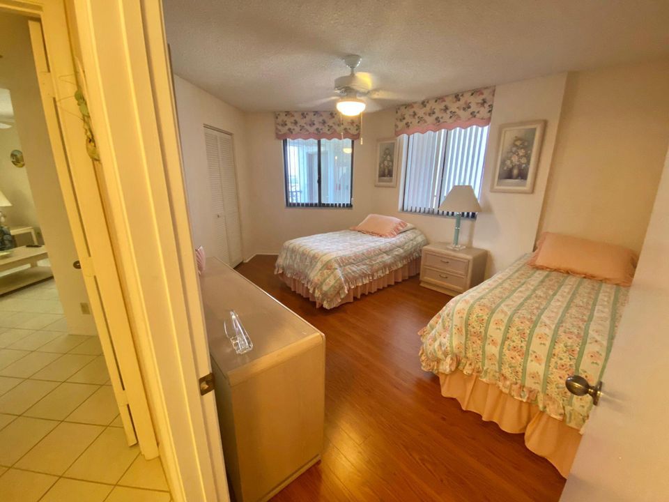 Active With Contract: $5,800 (3 beds, 2 baths, 1867 Square Feet)