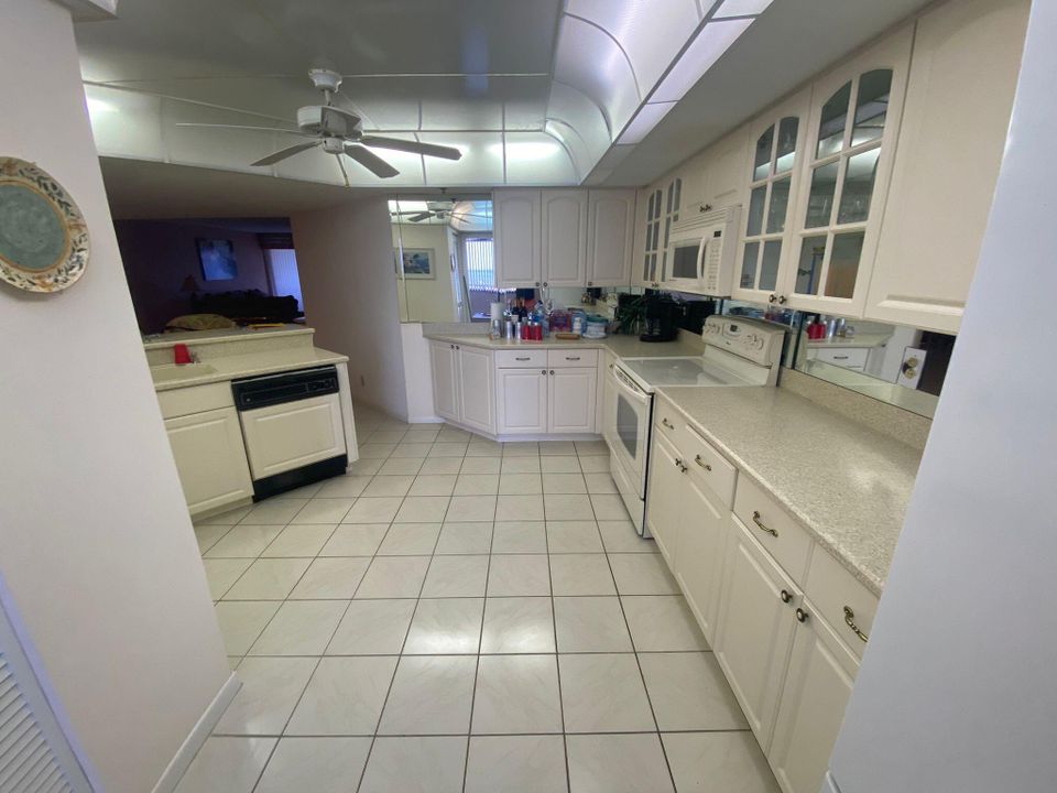 Active With Contract: $5,800 (3 beds, 2 baths, 1867 Square Feet)