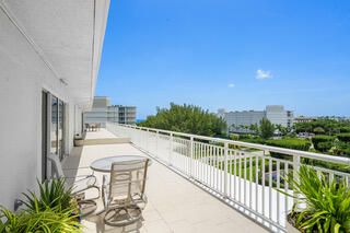 Active With Contract: $10,500 (3 beds, 3 baths, 2271 Square Feet)