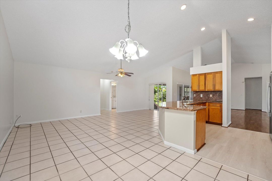 Active With Contract: $3,500 (4 beds, 2 baths, 2122 Square Feet)