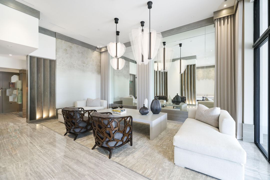 Active With Contract: $3,500,000 (3 beds, 3 baths, 2950 Square Feet)