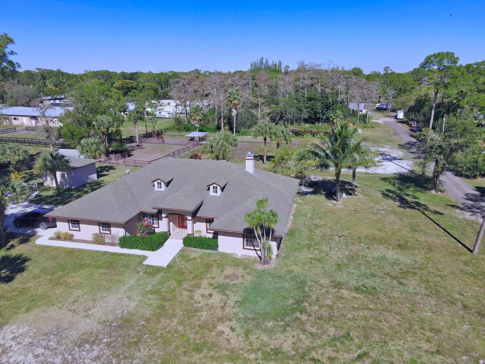 Recently Sold: $1,600,000 (5 beds, 3 baths, 2799 Square Feet)