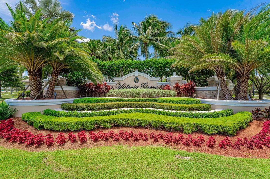 Recently Sold: $659,500 (4 beds, 3 baths, 3033 Square Feet)