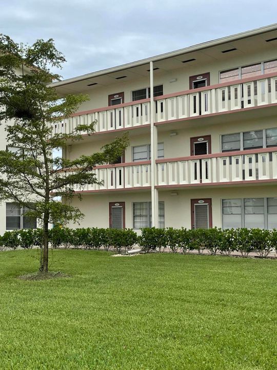 Recently Sold: $139,000 (1 beds, 1 baths, 720 Square Feet)