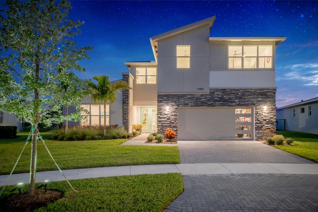 最近售出: $799,000 (4 贝兹, 2 浴室, 3376 平方英尺)