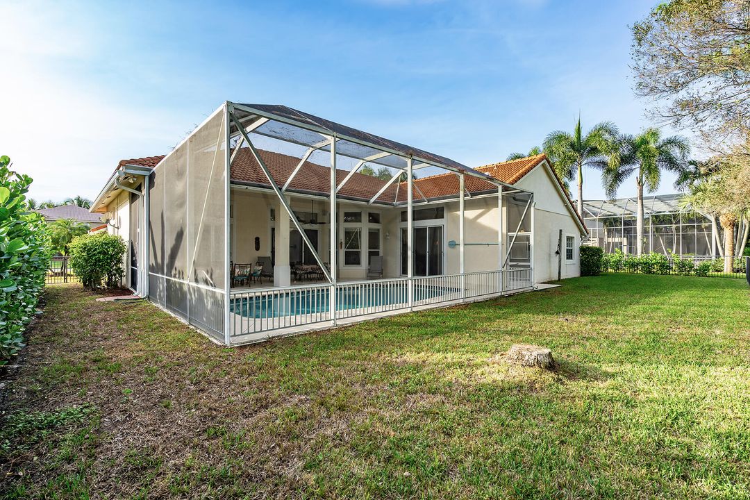 Active With Contract: $8,000 (4 beds, 3 baths, 2814 Square Feet)