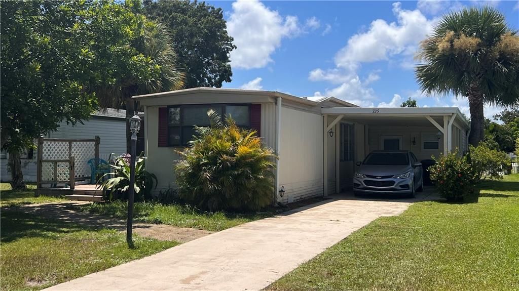 Recently Sold: $112,000 (2 beds, 1 baths, 726 Square Feet)