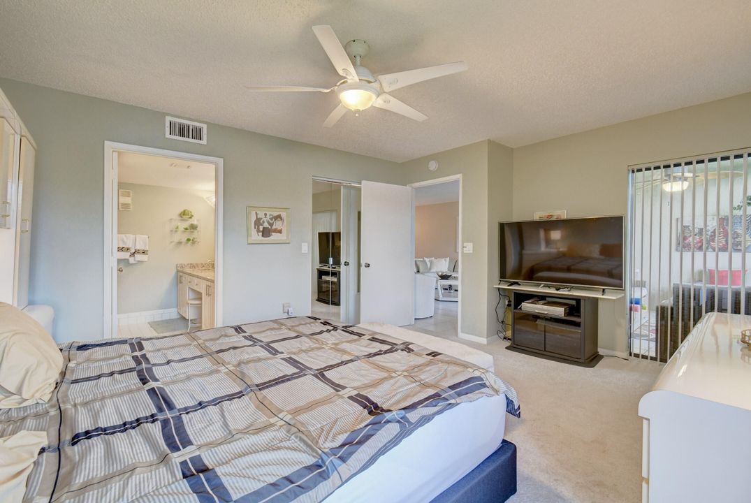 Active With Contract: $5,000 (2 beds, 2 baths, 1392 Square Feet)