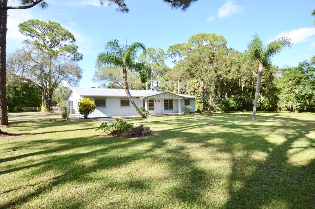 Active With Contract: $699,900 (4 beds, 3 baths, 2820 Square Feet)