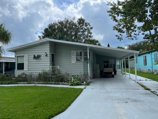 Recently Sold: $69,900 (2 beds, 2 baths, 1176 Square Feet)