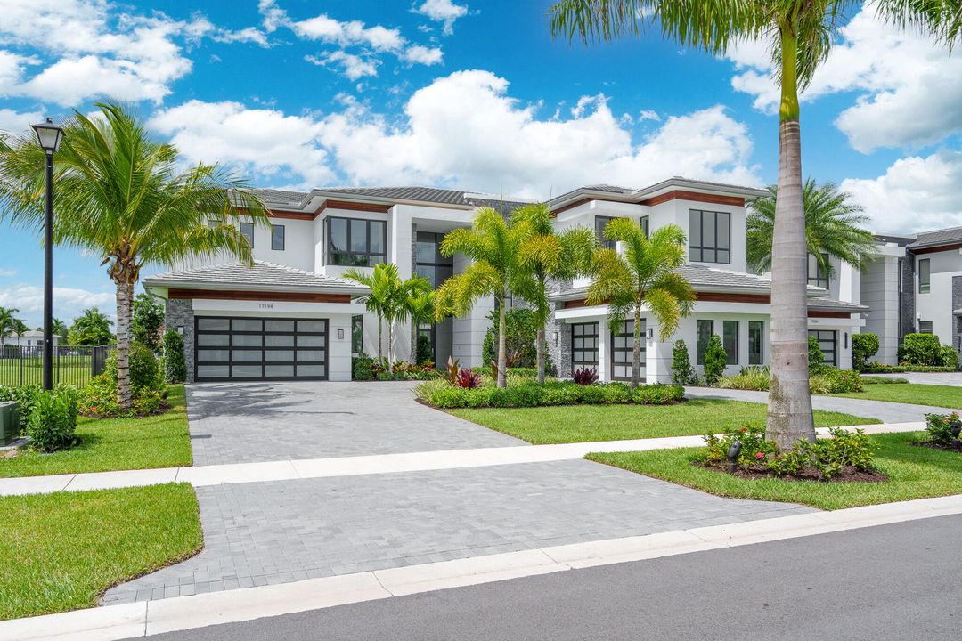 Recently Sold: $8,495,000 (6 beds, 8 baths, 8192 Square Feet)