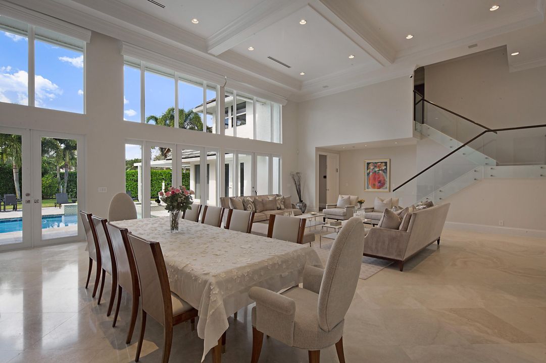 For Sale: $4,995,000 (6 beds, 7 baths, 6054 Square Feet)