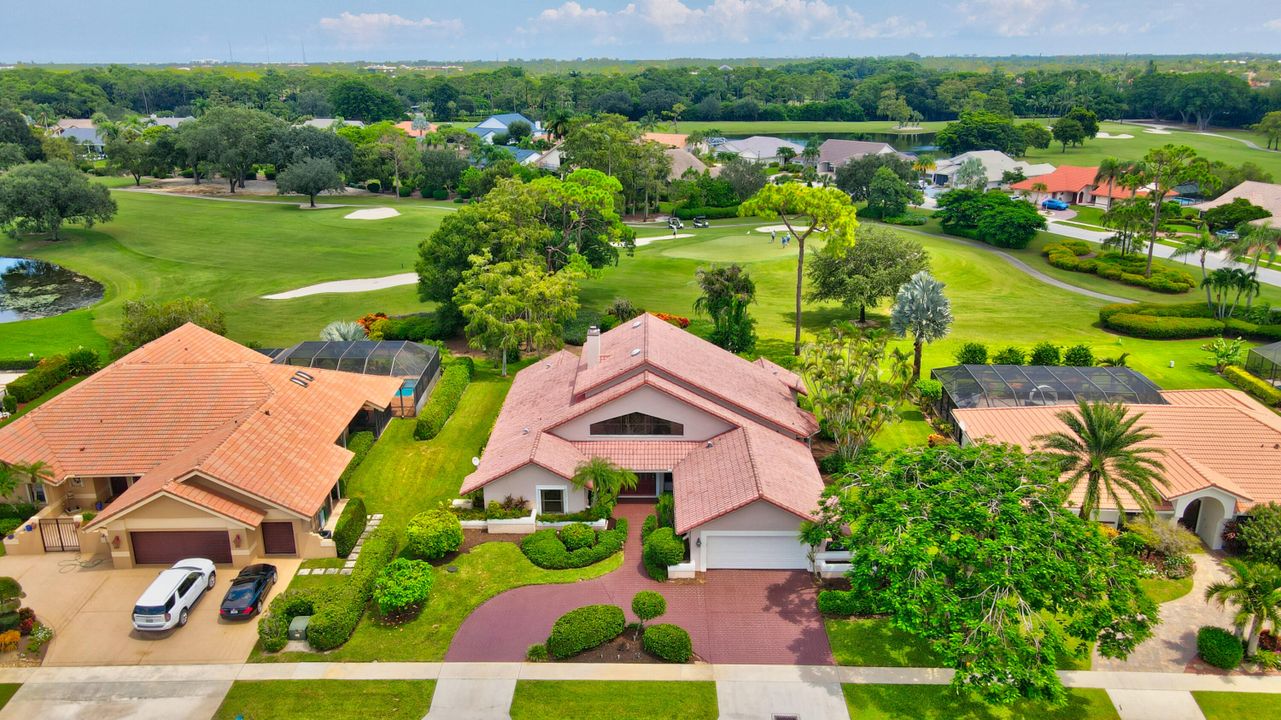 Vendido Recientemente: $849,000 (3 camas, 3 baños, 3284 Pies cuadrados)