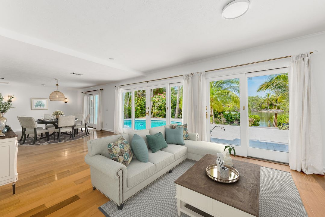 Active With Contract: $2,275,000 (4 beds, 3 baths, 3051 Square Feet)
