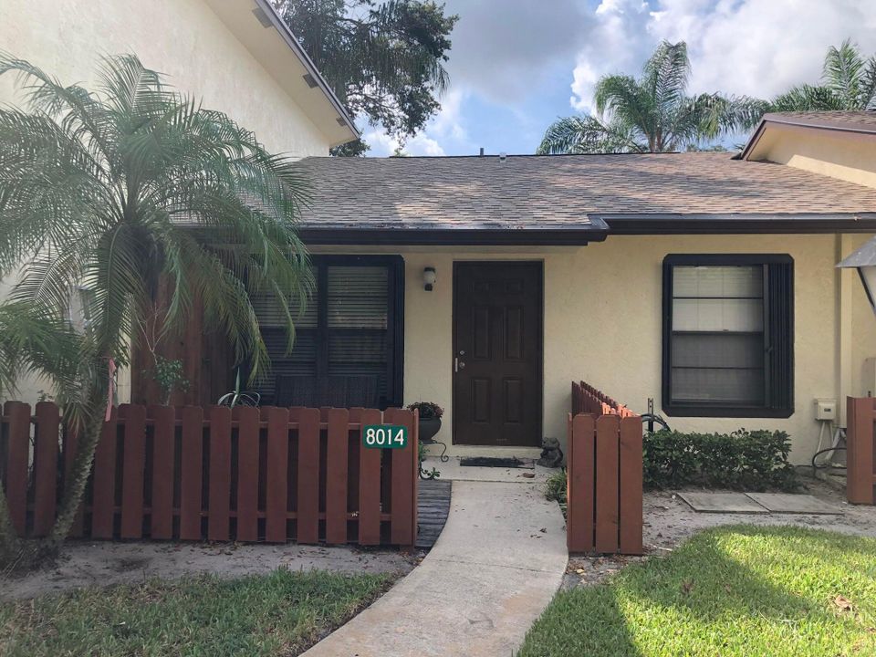 Recently Rented: $2,000 (2 beds, 2 baths, 1026 Square Feet)