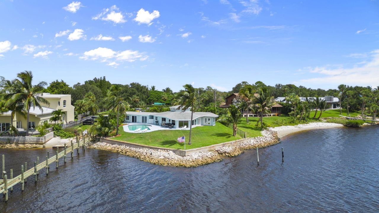 Recently Sold: $1,650,000 (3 beds, 3 baths, 3201 Square Feet)