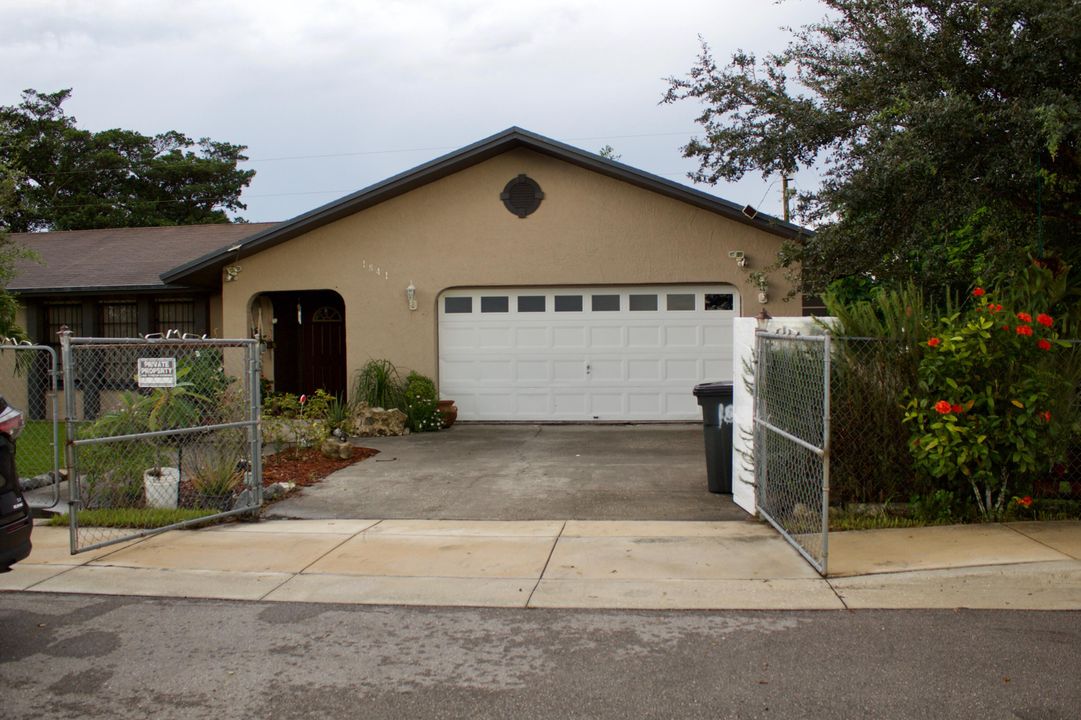 For Sale: $430,000 (4 beds, 3 baths, 3098 Square Feet)