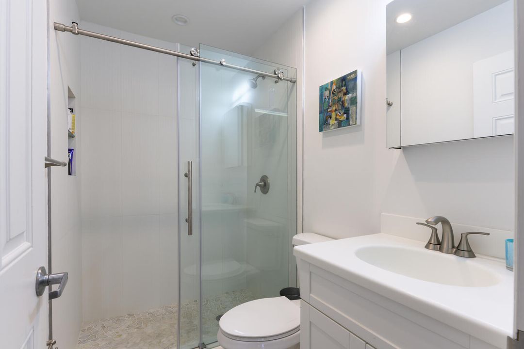For Sale: $355,000 (2 beds, 2 baths, 1251 Square Feet)