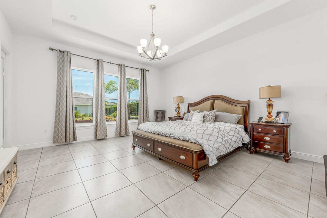 Active With Contract: $1,599,000 (4 beds, 3 baths, 3055 Square Feet)