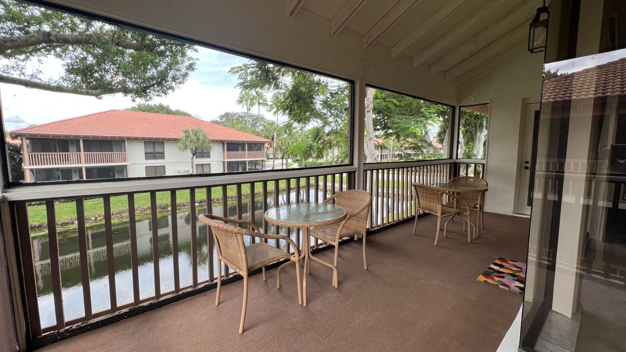 Recently Rented: $8,500 (2 beds, 2 baths, 1366 Square Feet)