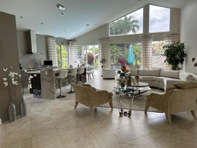 最近租的: $13,500 (3 贝兹, 2 浴室, 1838 平方英尺)