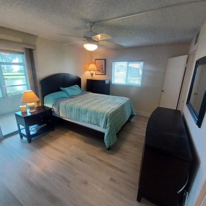 Active With Contract: $99,900 (1 beds, 1 baths, 868 Square Feet)