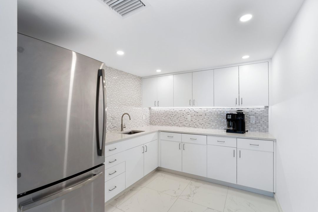 合同活跃: $2,775,000 (2 贝兹, 2 浴室, 1673 平方英尺)