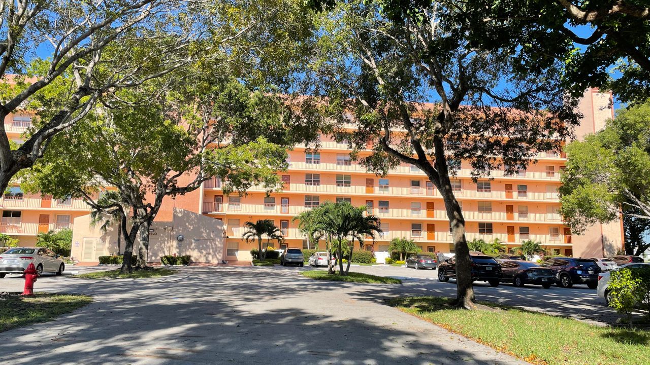 Recientemente alquilado: $3,000 (2 camas, 2 baños, 1060 Pies cuadrados)