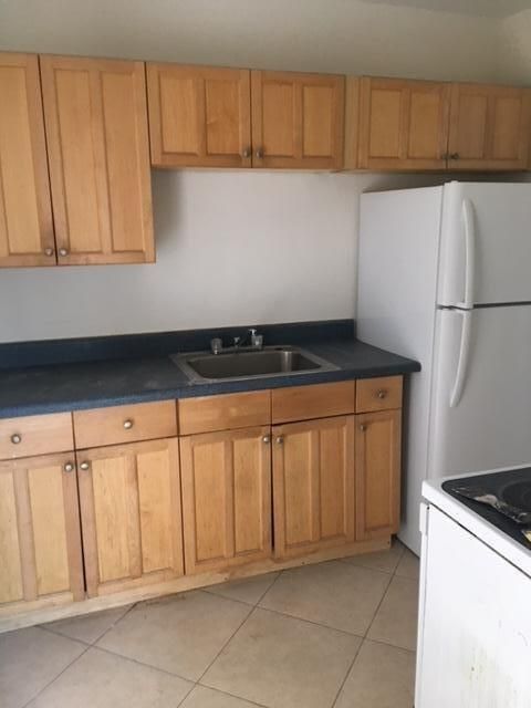 Recently Rented: $2,500 (3 beds, 1 baths, 800 Square Feet)