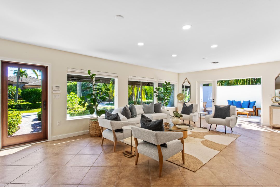 Active With Contract: $2,495,000 (3 beds, 3 baths, 2662 Square Feet)