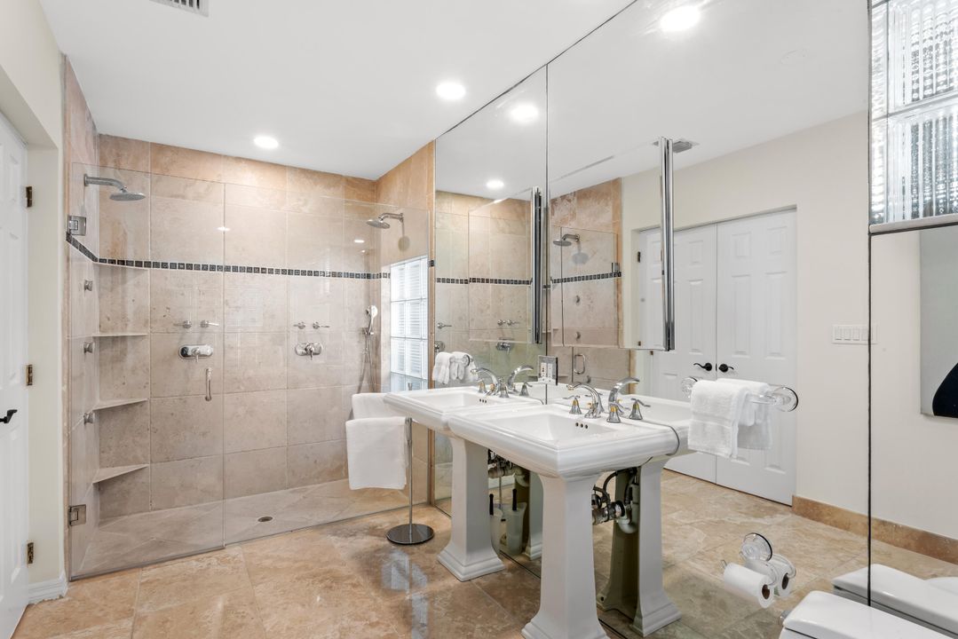 Active With Contract: $2,495,000 (3 beds, 3 baths, 2662 Square Feet)