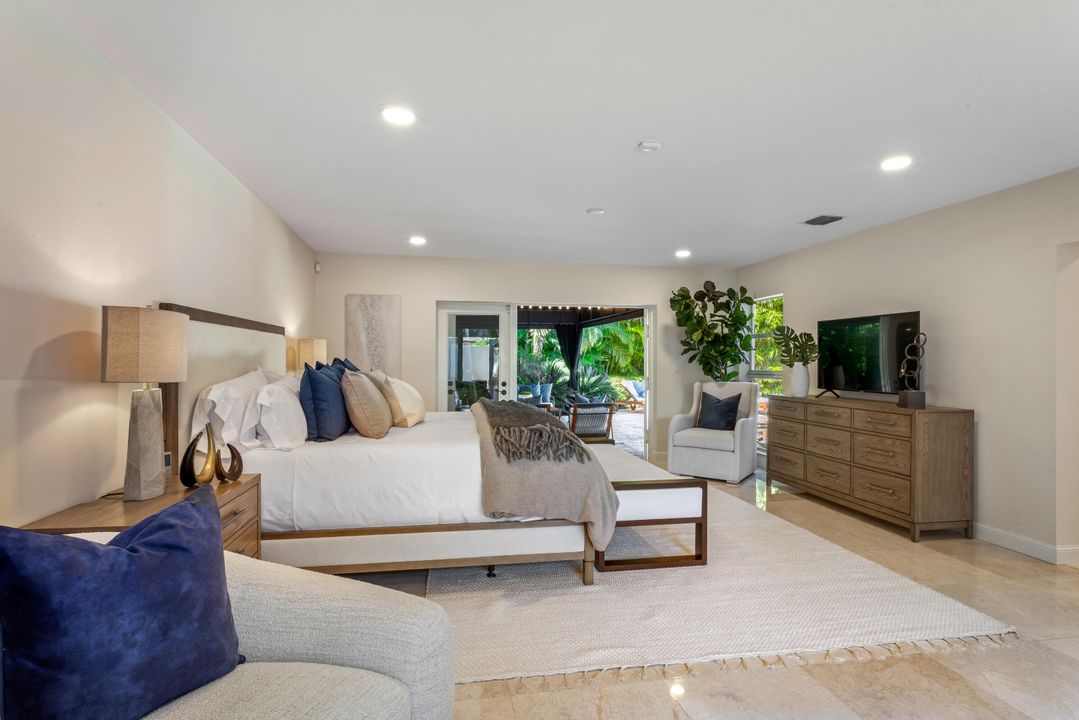 Active With Contract: $2,495,000 (3 beds, 3 baths, 2662 Square Feet)