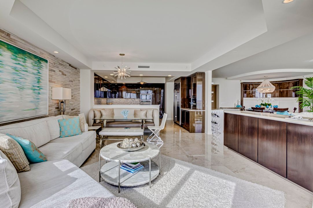 Active With Contract: $4,500,000 (3 beds, 3 baths, 3605 Square Feet)