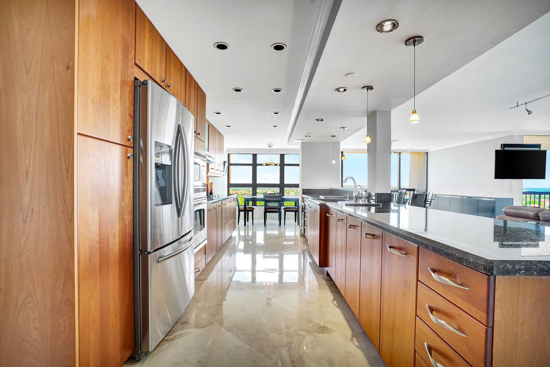 Active With Contract: $2,100,000 (3 beds, 2 baths, 2070 Square Feet)