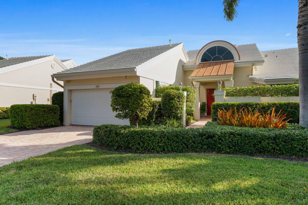 Active With Contract: $4,400,000 (2 beds, 2 baths, 2357 Square Feet)