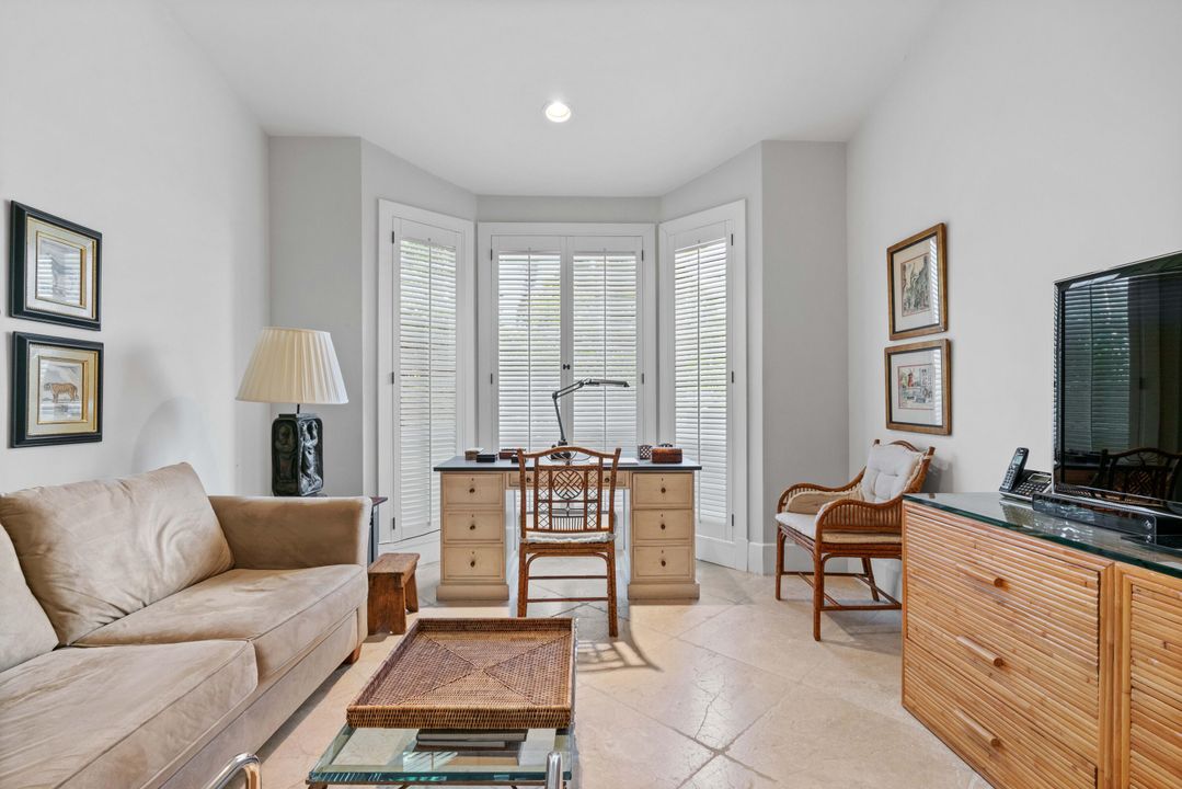 Active With Contract: $4,400,000 (2 beds, 2 baths, 2357 Square Feet)