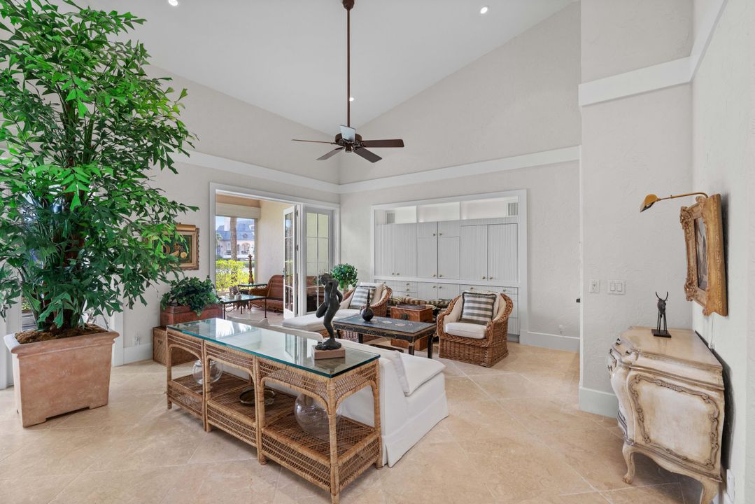 Active With Contract: $4,400,000 (2 beds, 2 baths, 2357 Square Feet)