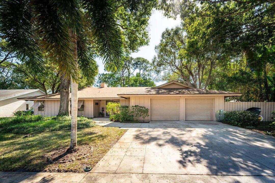 Recently Sold: $399,999 (3 beds, 2 baths, 2207 Square Feet)