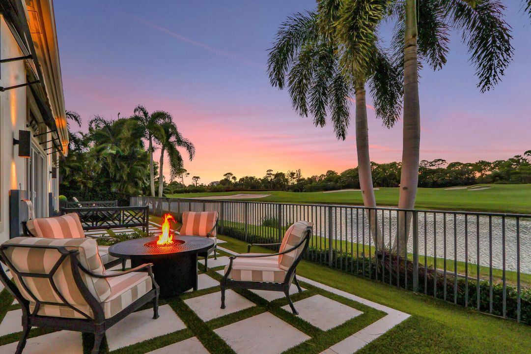 Active With Contract: $4,800,000 (4 beds, 4 baths, 4102 Square Feet)