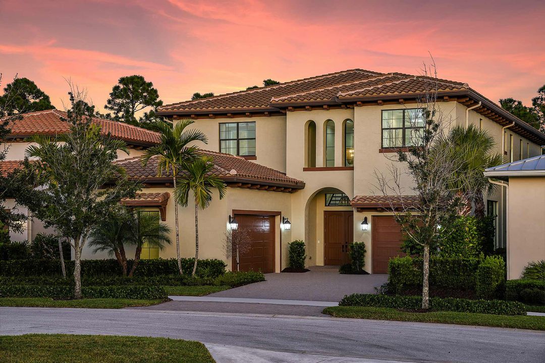 Recently Sold: $2,956,639 (5 beds, 5 baths, 5198 Square Feet)