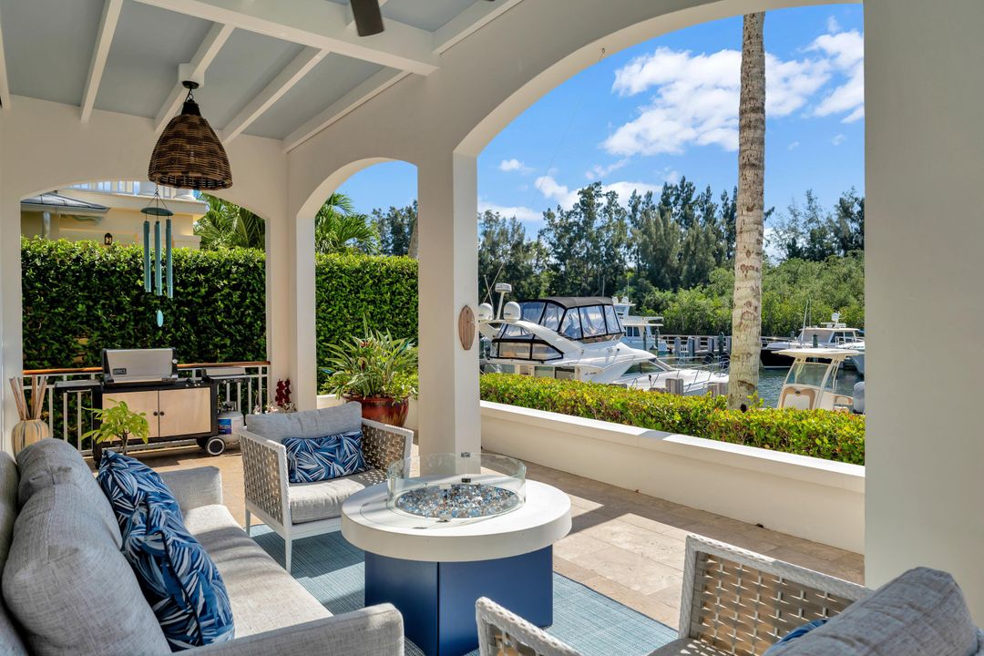 For Sale: $3,950,000 (4 beds, 4 baths, 2922 Square Feet)
